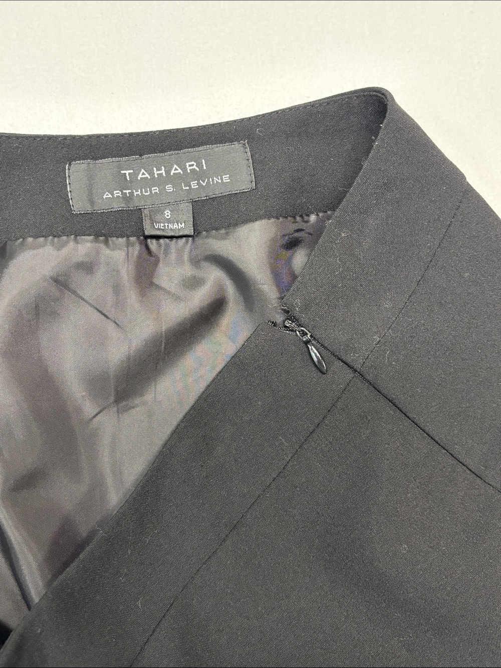Tahari Arthur S Levine Black Pencil Skirt with Pleated Hem 266 work party trendy - Picture 3 of 4
